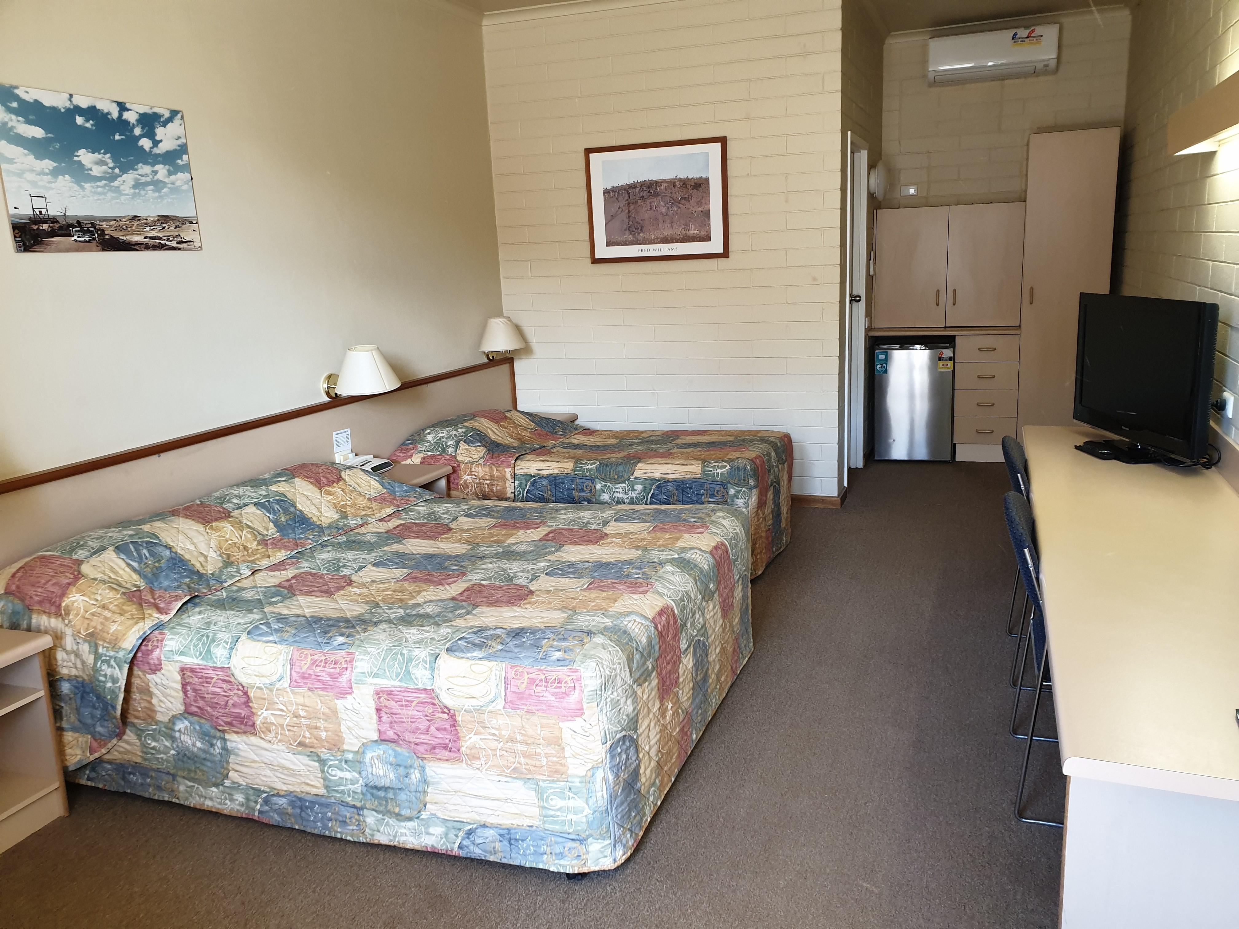 Opal Inn Hotel, Motel, Caravan Park Coober Pedy Exterior foto
